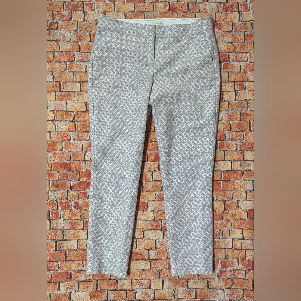 Adrienne Vittadini Gray & White Geometric Patterned Pants Cropped Capri Size 6